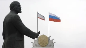 Wie die russische Flagge wirklich auf das Parlamentsgebäude kam