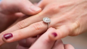 Wann fragt er endlich?