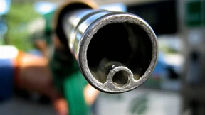 Rösler will Benzinpreise überwachen