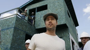 Brad Pitt legt Rechtsstreit bei