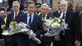Cameron und Corbyn trauern in Birstall