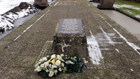 Weiße Busse im Inferno