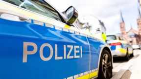Jugendlicher bei Messerangriff lebensgefährlich verletzt