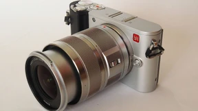 Vier Tasten, zwei Rädchen