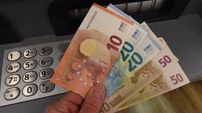 Deutsche horten in der Krise Bargeld