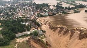 Reul: Katastrophenschutzgesetz überarbeiten