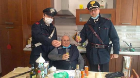 „Mir fehlt nur jemand, mit dem ich auf Weihnachten anstoßen kann“