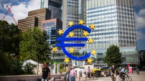 Besitzer der Euro-Skulptur sammeln Spenden