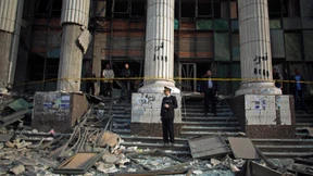 Verfassungsreferendum wird von Gewalt begleitet  