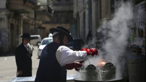 Wie ultraorthodoxe Juden sich auf Pessach vorbereiten