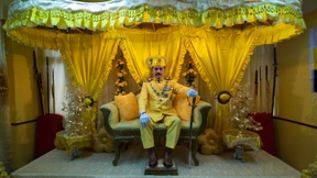 Adel auf dem Wühltisch