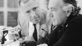 Nicht Papier und Zeichen, dafür Atem und Körperlichkeit