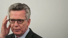 SPD stellt de Maizière Ultimatum