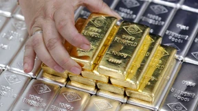 Preiseinbruch bei Gold und Silber