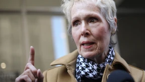 Kolumnistin E. Jean Carroll verklagt Donald Trump