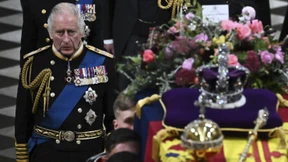 Ein Zeitalter wird zu Grabe getragen