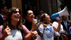 Richter untersagt Diskussion umstrittener Justizreform im Parlament