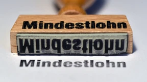 Der Mindestlohn soll auf 9,35 Euro steigen