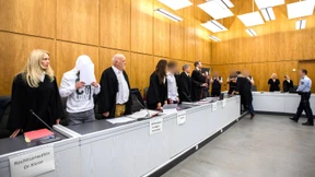 Geständnis in Prozess um Gruppenvergewaltigungen