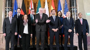 Für Seenotrettung, gegen Taxidienst