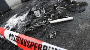 Abermals Autos mitten in Frankfurt ausgebrannt