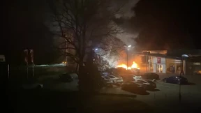 Mehrere Teslas komplett ausgebrannt