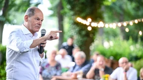 Scholz verspricht baldige Neuregelung der Netzentgelte für Windstrom