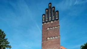 Mathildenhöhe im Scheinwerferlicht