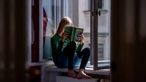 Jugendliche mit Single-Leben zufriedener