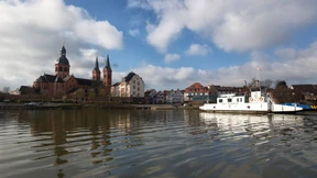 Fährmann, hol über