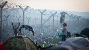 Österreichs Innenministerin: „Balkanroute bleibt geschlossen“