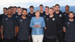 Sechsaugen-Gespräch von Merkel mit Özil und Gündogan