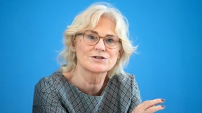 Lügen auf Facebook bremsen die Impfbereitschaft