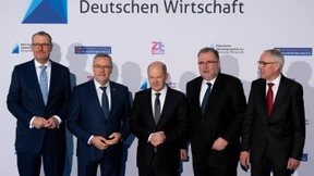 Hohe Umfragewerte der AfD beunruhigen die Wirtschaft