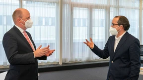 Sparen oder Schulden machen?