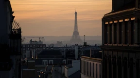 Dieser Spion hat eine Schraube locker