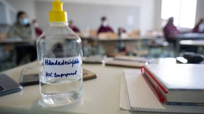 Reste von Desinfektionsmitteln in Äckern und Wiesen