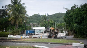 Frankreich fliegt Touristen aus Neukaledonien aus