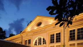 Zusammen mit Vichy und Spa