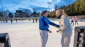 Kunsteisbahn in Wiesbaden wieder eröffnet