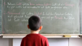 Hahn rechnet fest mit Islamunterricht 
