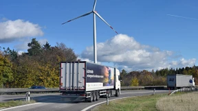 Autobahn unter Strom