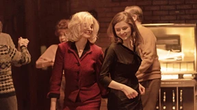 Pistole trifft Zigarette