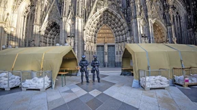 Konspirativ, vernetzt, hochgefährlich