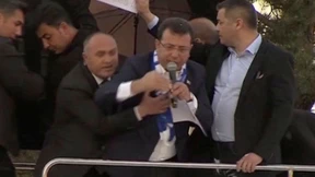 Oppositionspolitiker Imamoglu mit Steinen attackiert