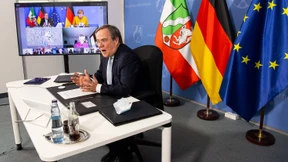 Laschet will eine andere Corona-Strategie im Bund