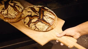 Hassan lebt nicht vom Brot allein