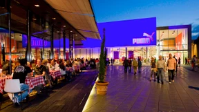 Vom Schnäppchendorf zur Luxusmeile