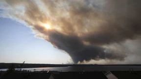 Mehr als 16.000 Menschen fliehen vor Waldbränden