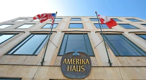 Reagans Kampf um Herzen und Hirne